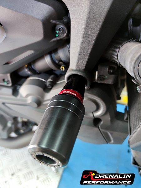 cnc racing กันล้มกลาง Monster 937