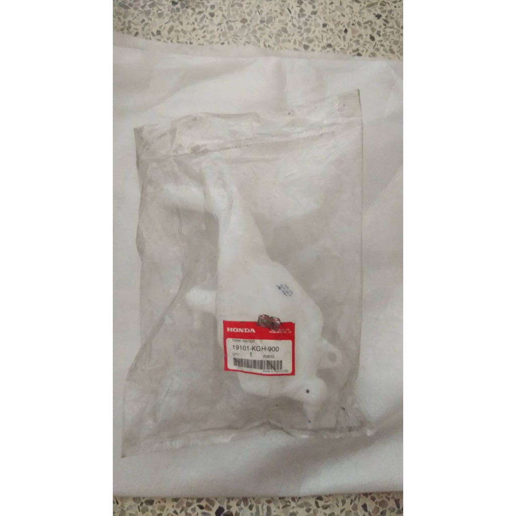 19101-KGH-900 ถังน้ำสำรอง โซนิค SONIC 2004 อะไหล่แท้ HONDA