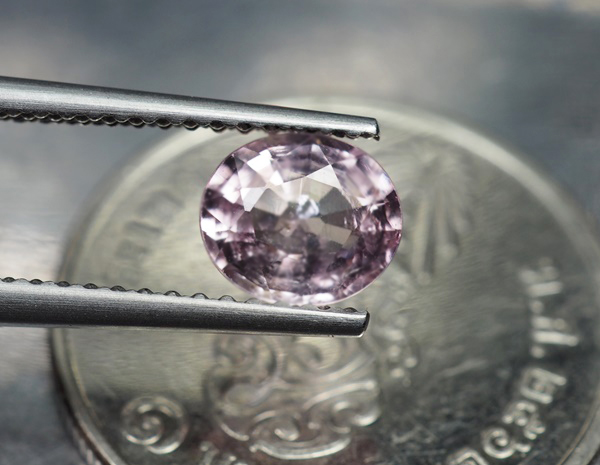 พลอยทัวร์มาลีน ( Pink Tourmaline) 0.75 กะรัต