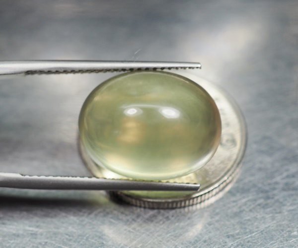 โอปอลสีเหลือง (Yellow Opal) 11.30 กะรัต