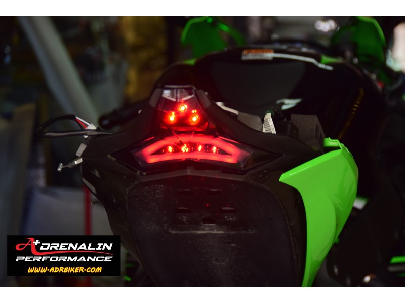 ไฟท้าย พร้อมไฟเลี้ยวในตัว Competition werkes สำหรับ ZX10 2016+