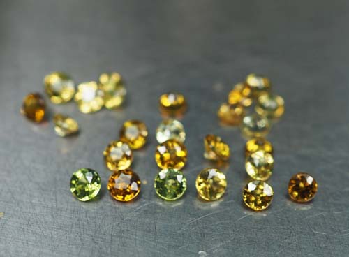 มาลีการ์เน็ต (Mali Garnet) 2.27 กะรัต 25 ชิ้น