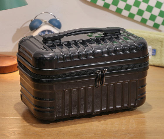 กระเป๋าเดินทาง,กระเป๋าเดินทาง16นิ้ว,17นิ้ว,18นิ้ว,กระเป๋าใส่เครื่องสำอาง,สกรีนโลโก้,มีระบบล็อค,ไม่มีตัวล็อค