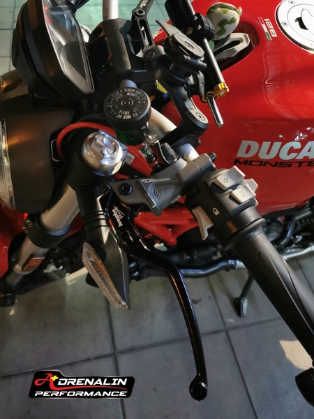 ชุดแปลงคลัทช์สายเป็นคลัทช์น้ำมัน Ducabike สำหรับ Monster 821 2018-2021