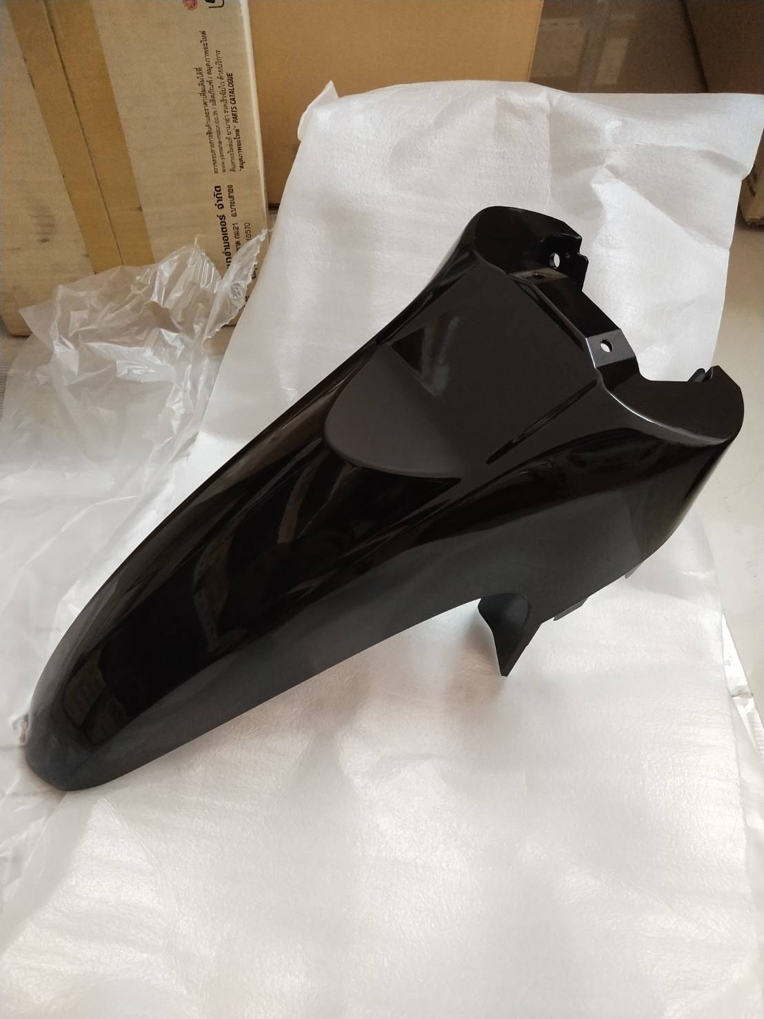 บังโคลนหน้าสีดำ(0903,SMX) สำหรับรุ่น FINN อะไหล่แท้ YAMAHA B6F-F1511-00-P2