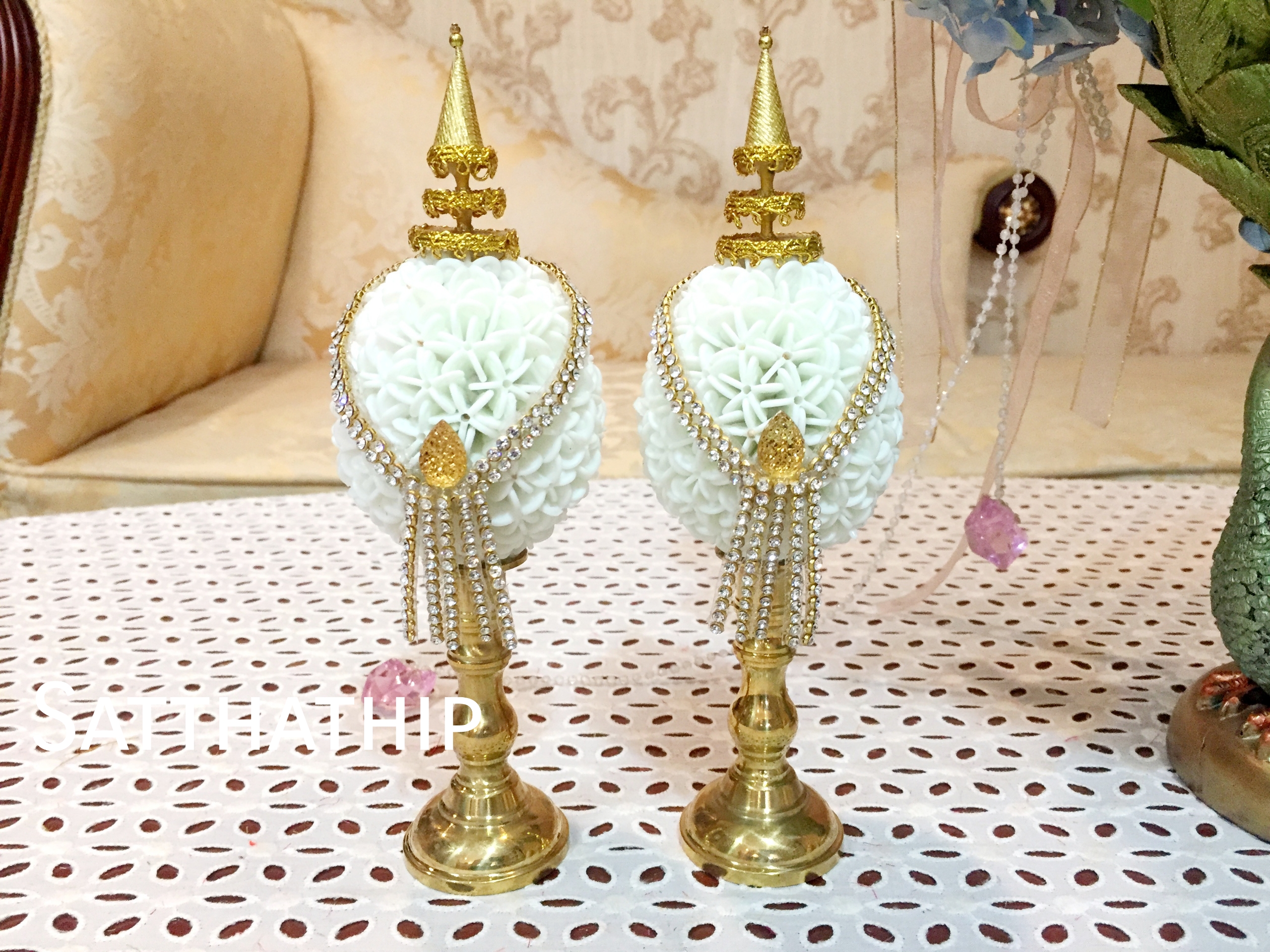 พานพุ่มดอกรักประดิษฐ์