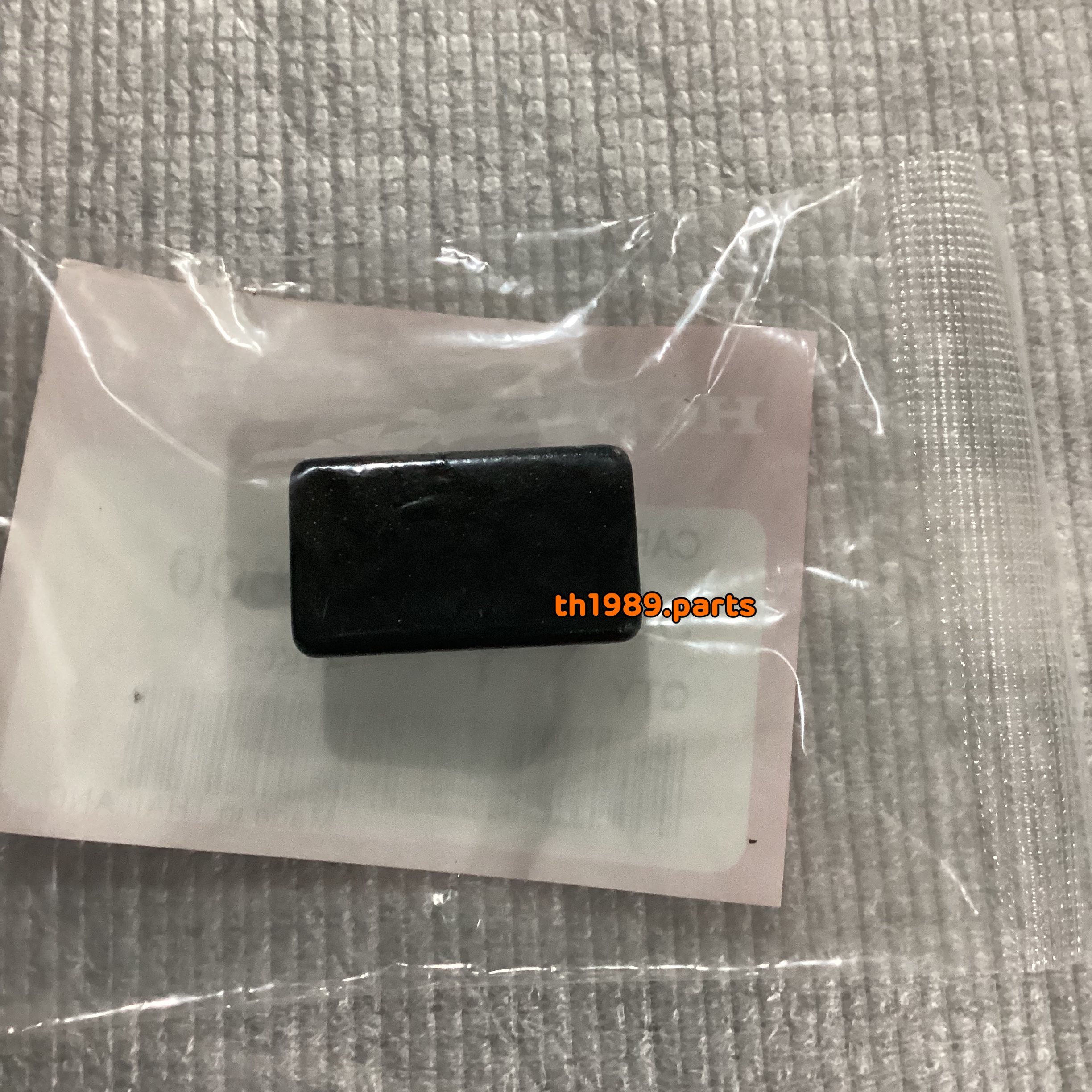 53207-KWW-600 ฝาปิดช่องสวิตซ์สตาร์ทที่ฝาครอบแฮนด์หลัง เวฟ110i WAVE110i สตาร์ทเท้า 2009-2022 อะไหล่แท้ HONDA