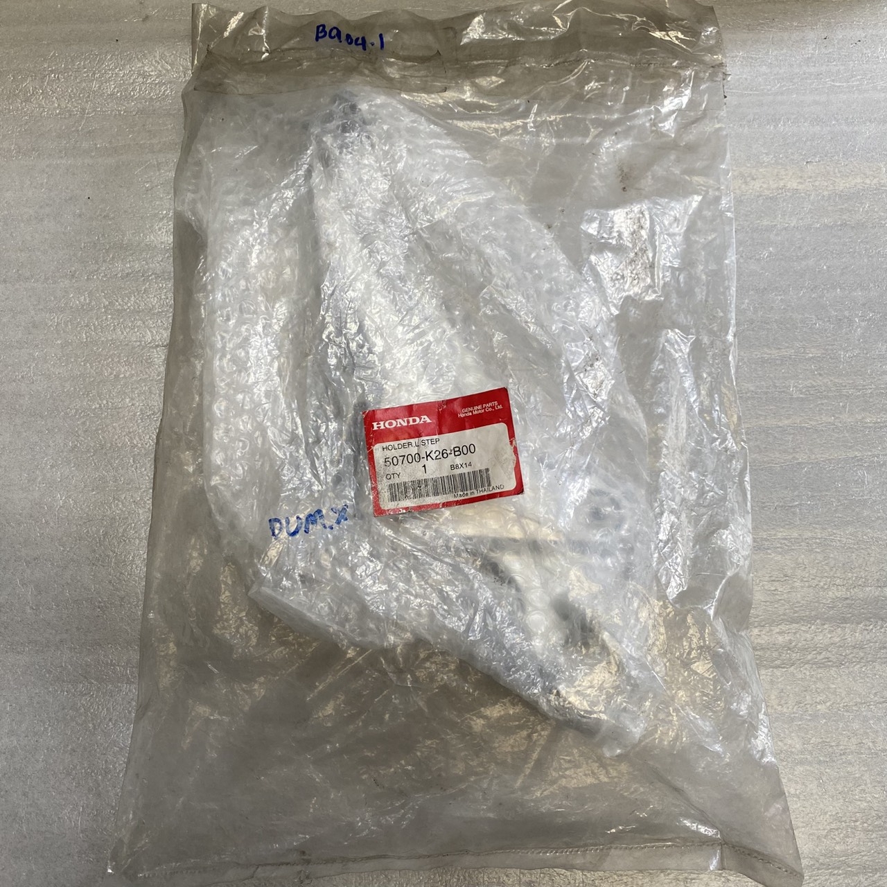 50700-K26-B00 ขายึดพักเท้าหน้าด้านซ้าย MSX125SF 2016-2020 อะไหล่แท้ HONDA