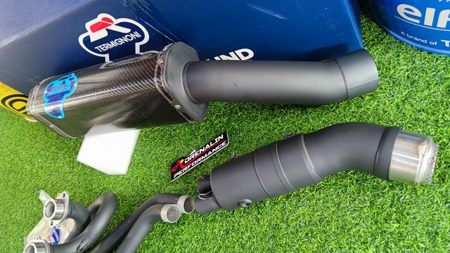 ท่อ Termignoni full system คอดำ สำหรับ Tmax 560 / 530 2017+ (For Exhibition only)