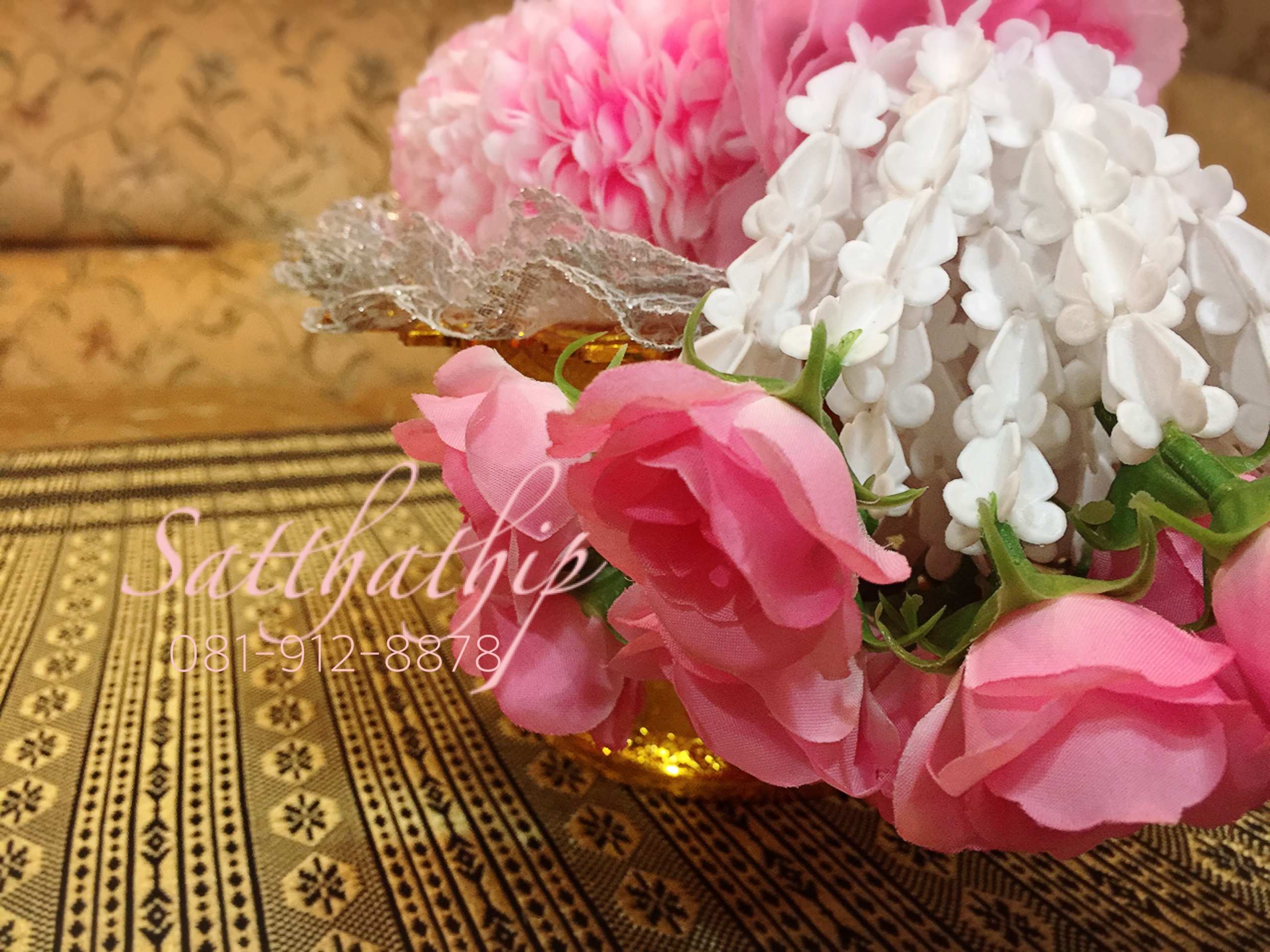 พวงมาลัยผ้า ดอกมัม สีชมพูอ่อน - พวงมาลัยผ้า - Fabric garland