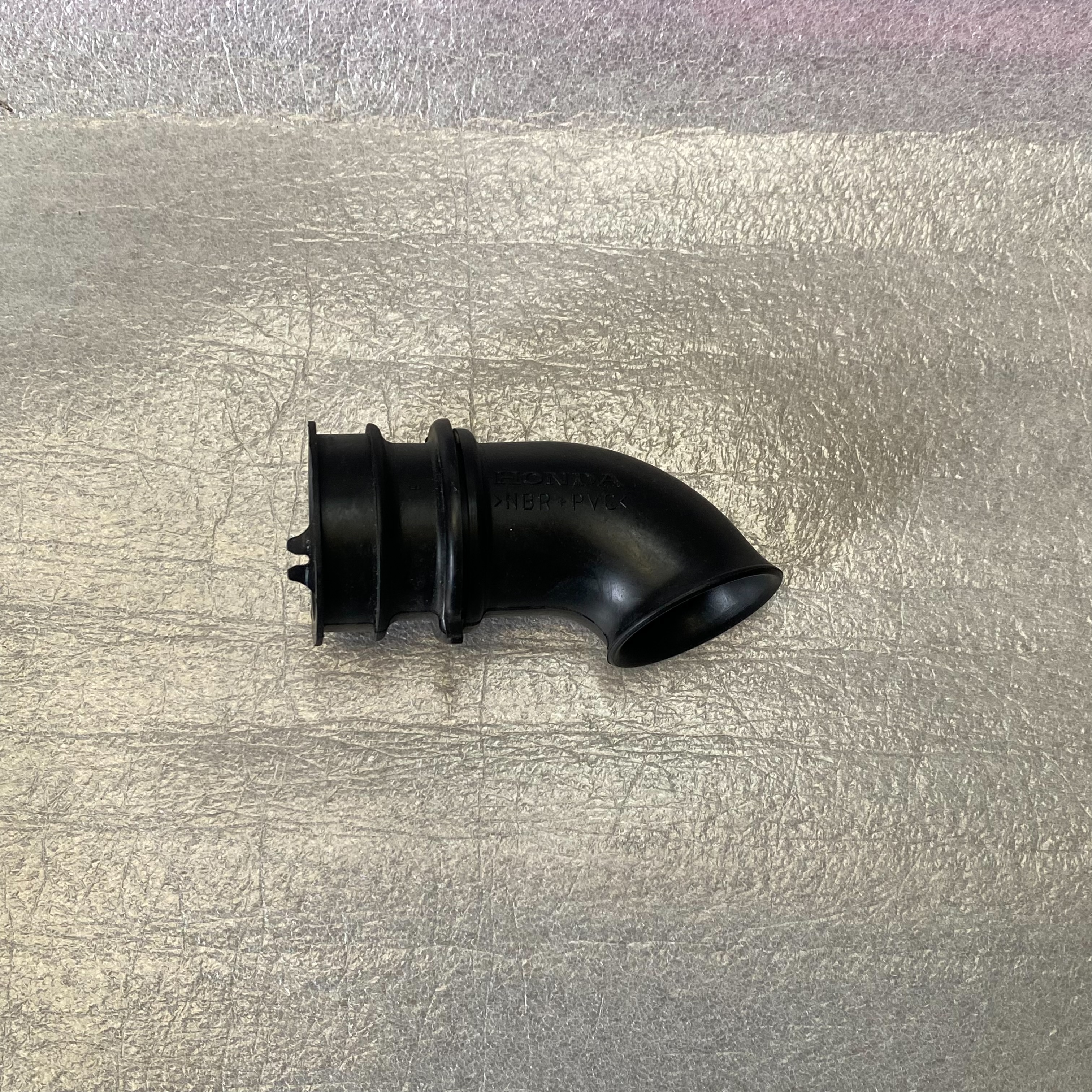 17254-K73-T60 ข้อต่อคอท่ออากาศ A WAVE125i 2016-2020 อะไหล่แท้ HONDA