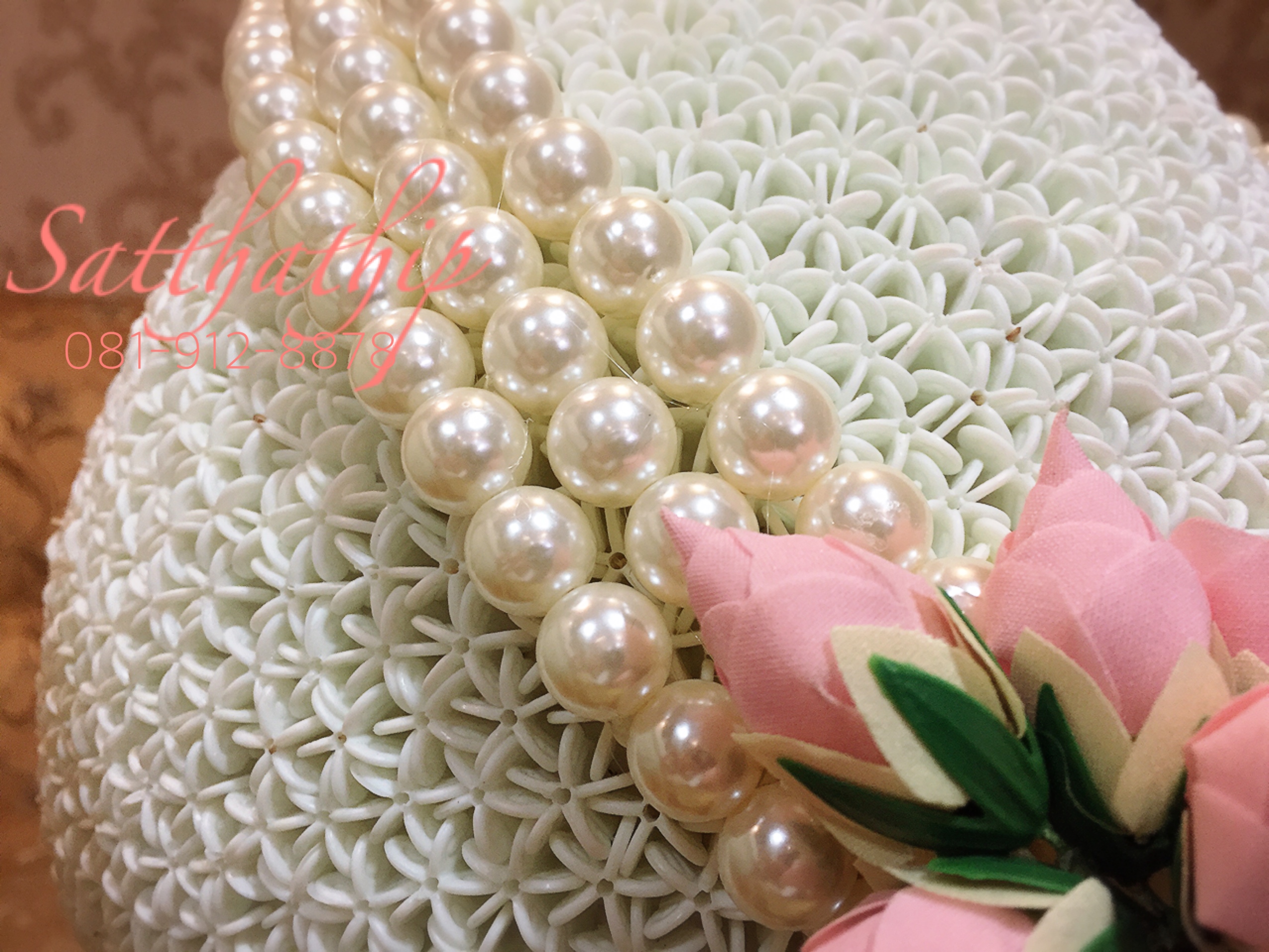 พานพุ่ม - พานพุ่มสักการะ - พานพุ่มดอกรัก - พานพุ่มดอกรักประดิษฐ์ (พลาสติก) - พานพุ่มสีขาว - Panpum