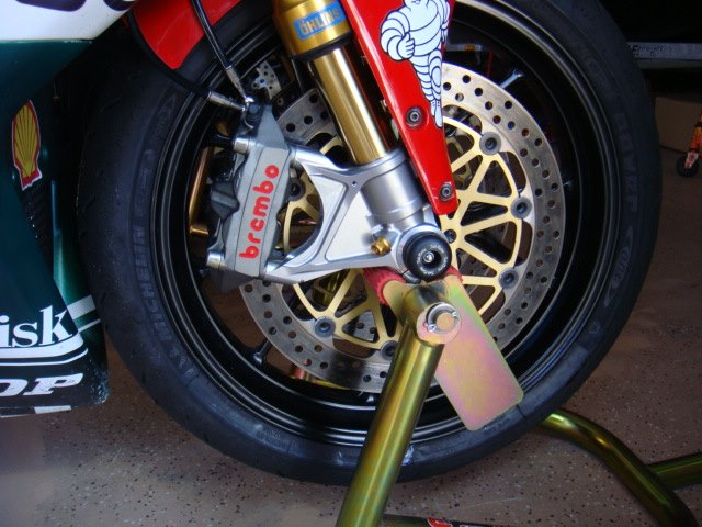 จานเบรคหน้า brembo HP supersport สำหรับ Hyper 950