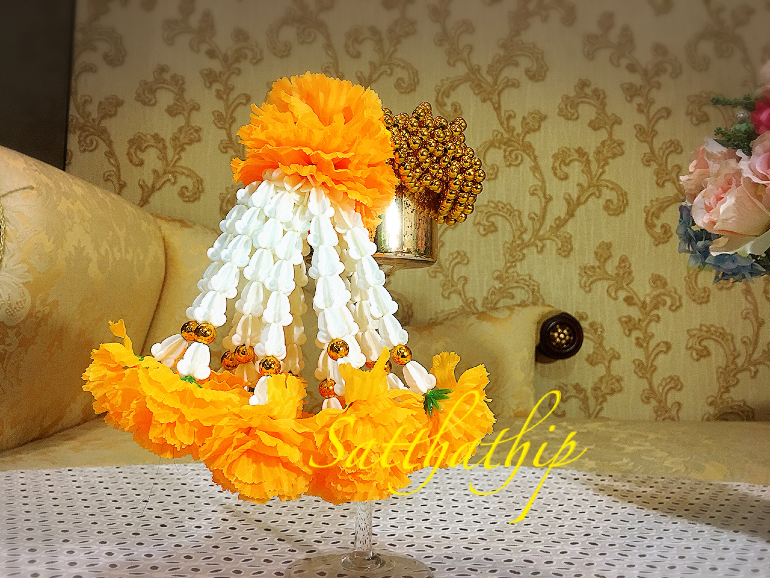 พวงมาลัยลูกปัด - พวงมาลัยลูกปัดสีทอง - Garland