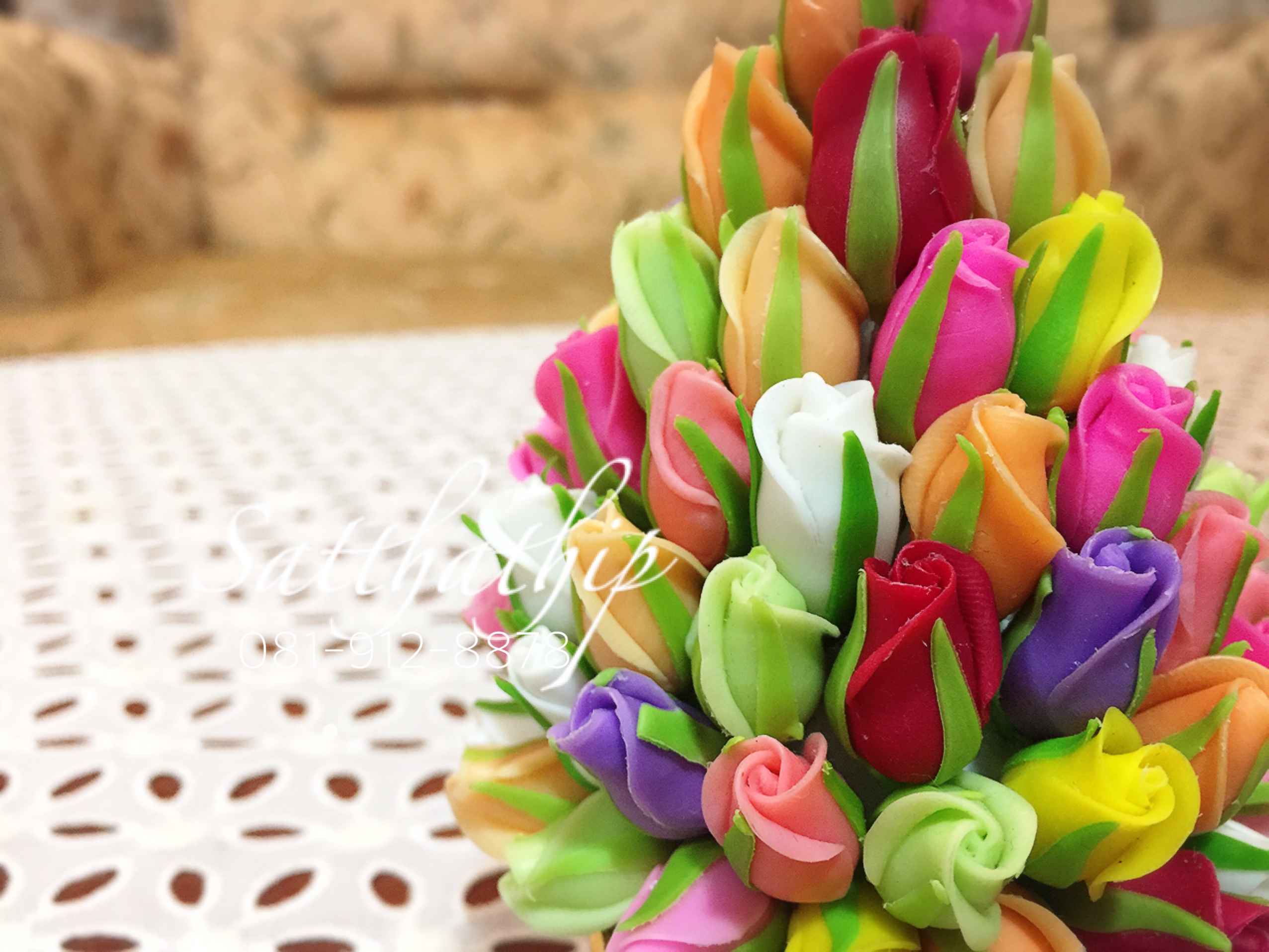 พานพุ่มดอกกุหลาบ ประดิษฐ์จากดิน [3.5 นิ้ว 850 บาท/คู่]