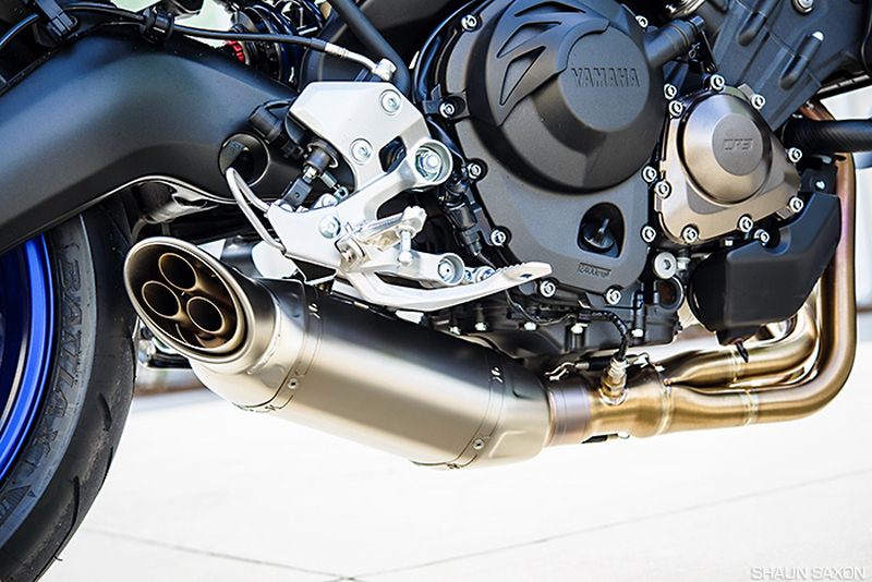 ท่อ Akrapovic full system Titanium สำหรับ FZ9, MT09, FJ09 (For Exhibition only)