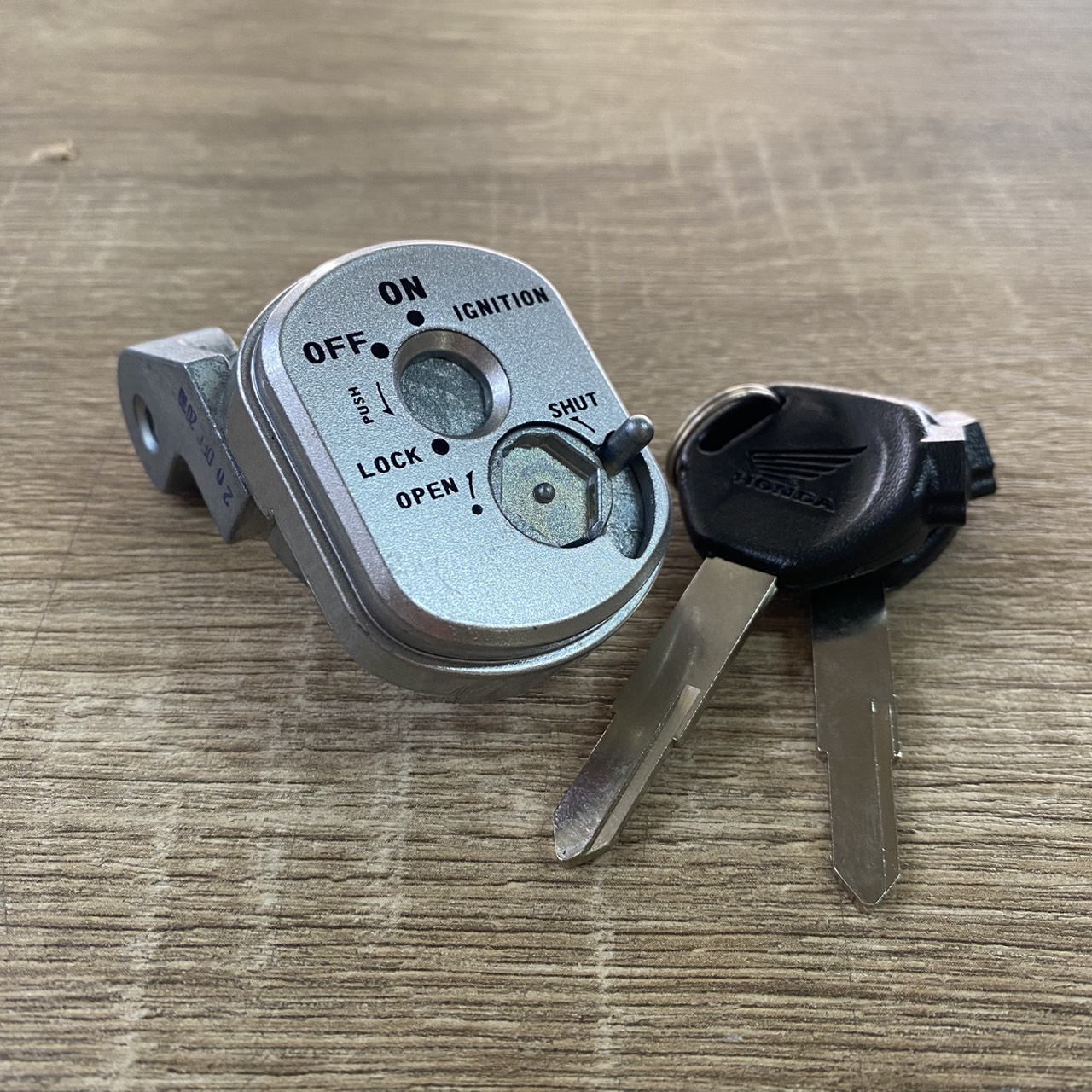 35011-KPH-P00 ชุดลูกกุญแจ #1 TYPE1 WAVE125X WAVE100X อะไหล่แท้ HONDA