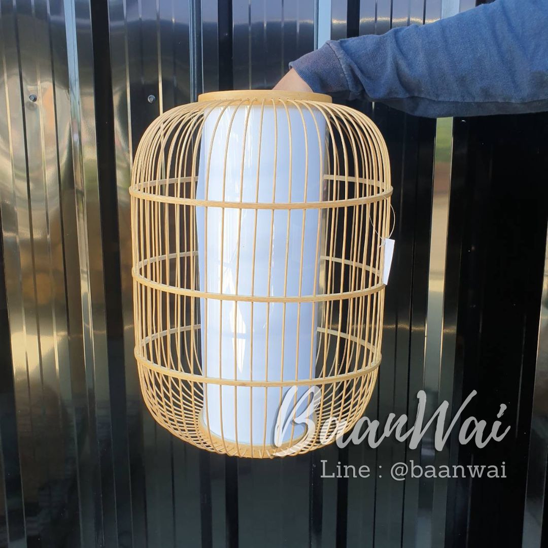 โคมไฟไม้ไผ่ รุ่นทรงรี ขนาด 30*40 cm