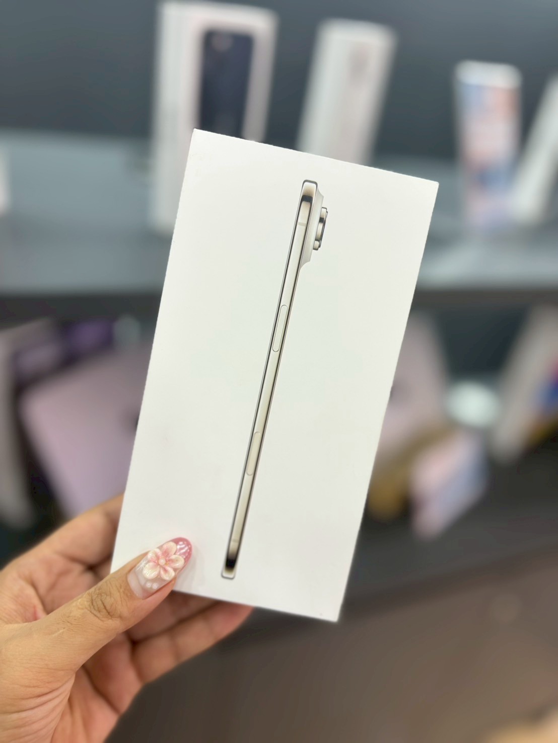 iPhone Air 256GB Light Gold