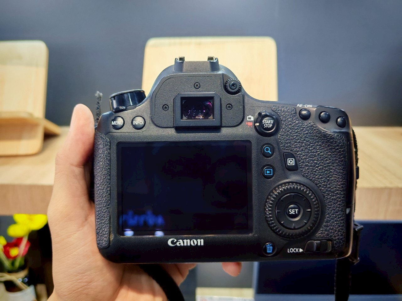Canon EOS 6D