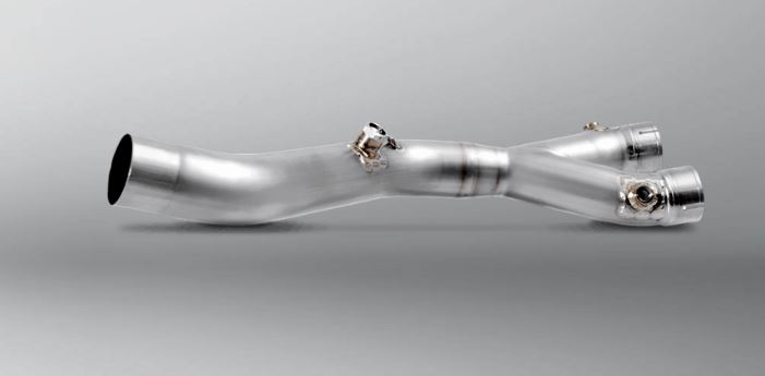 Y-pipe Akrapovic สำหรับ R1 2015+ และ 2020+ (For Exhibition only)
