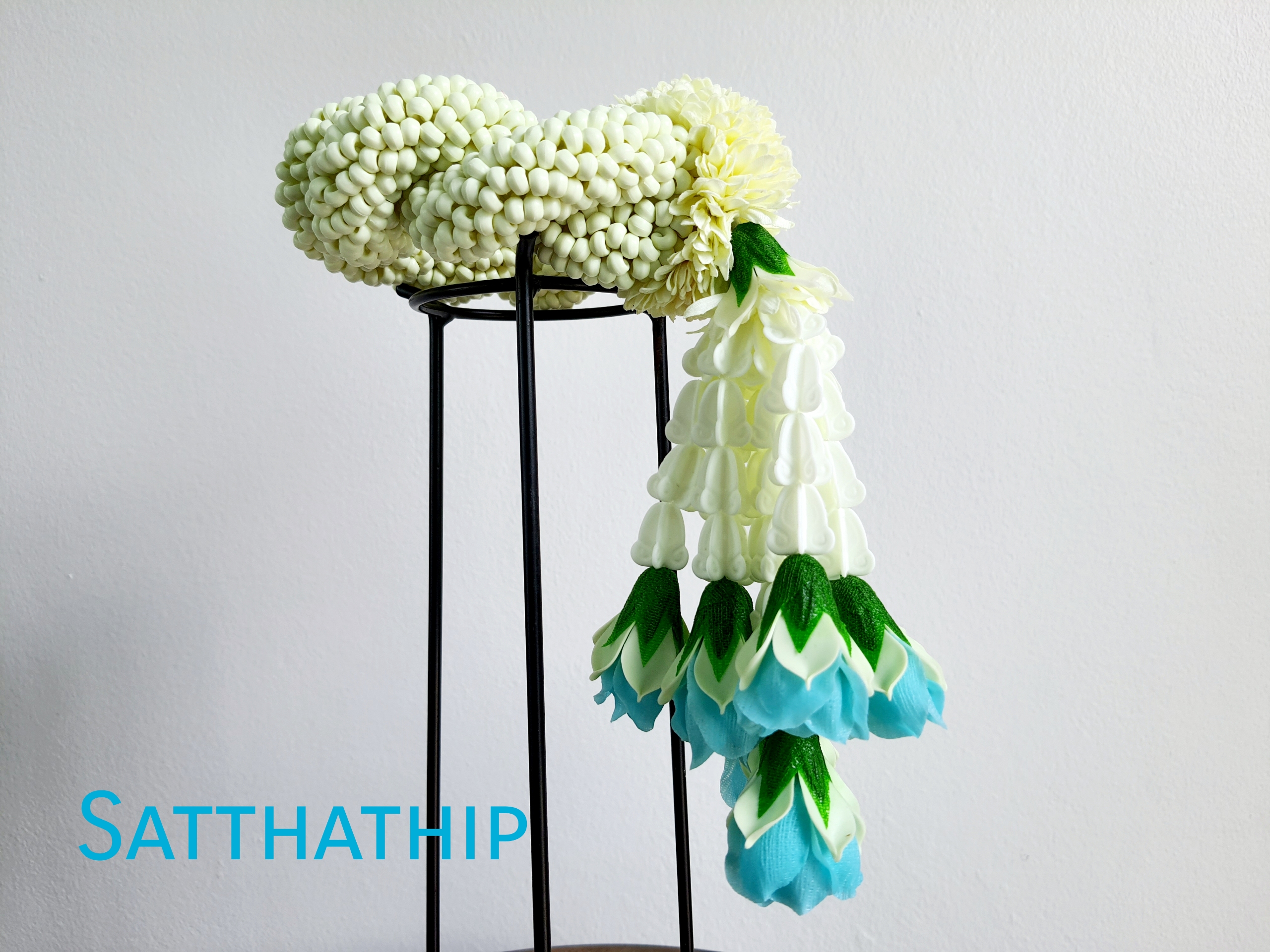 พวงมาลัยดอกรัก - พวงมาลัยดอกรักเกลียว - พวงมาลัยดอกรักเกลียวประดิษฐ์