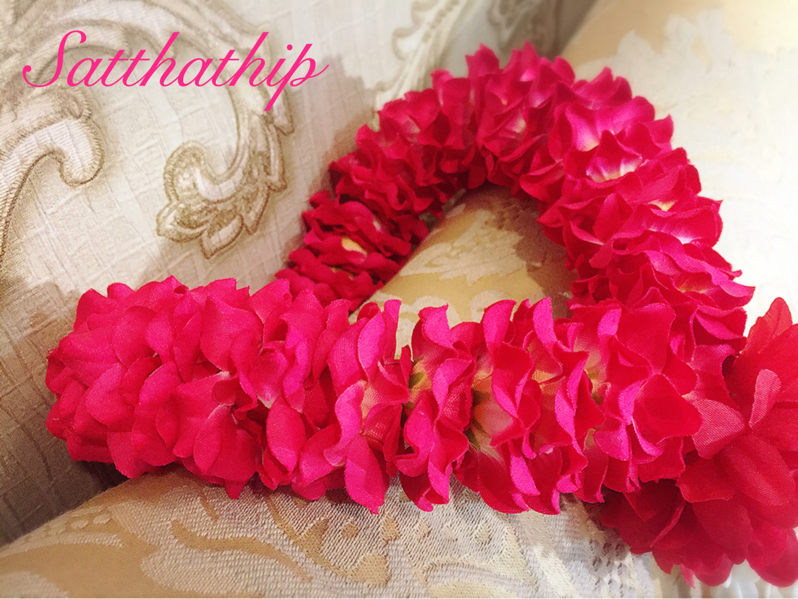 พวงมาลัยผ้า - พวงมาลัยดอกกุหลาบ ประดิษฐ์ - พวงมาลัยถวายศาลพระภูมิ - Fabric garland