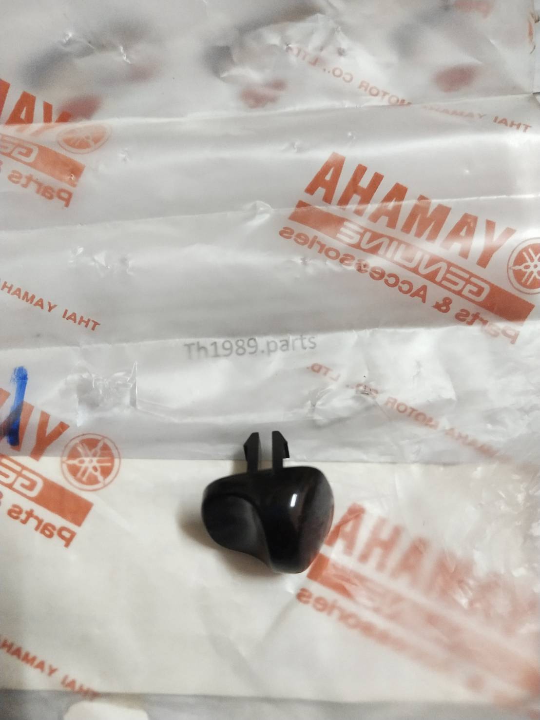 ปุ่มไฟสูง-ต่ำ MIO ตัวเก่า , FINO ตัวแรก , SPARK NANO 2012 อะไหล่แท้ YAMAHA 4D0-H3977-00