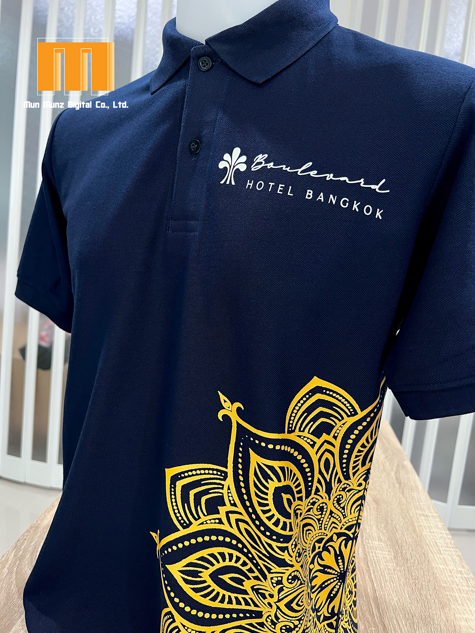 รับสกรีนเสื้อพนักงานโรงแรม