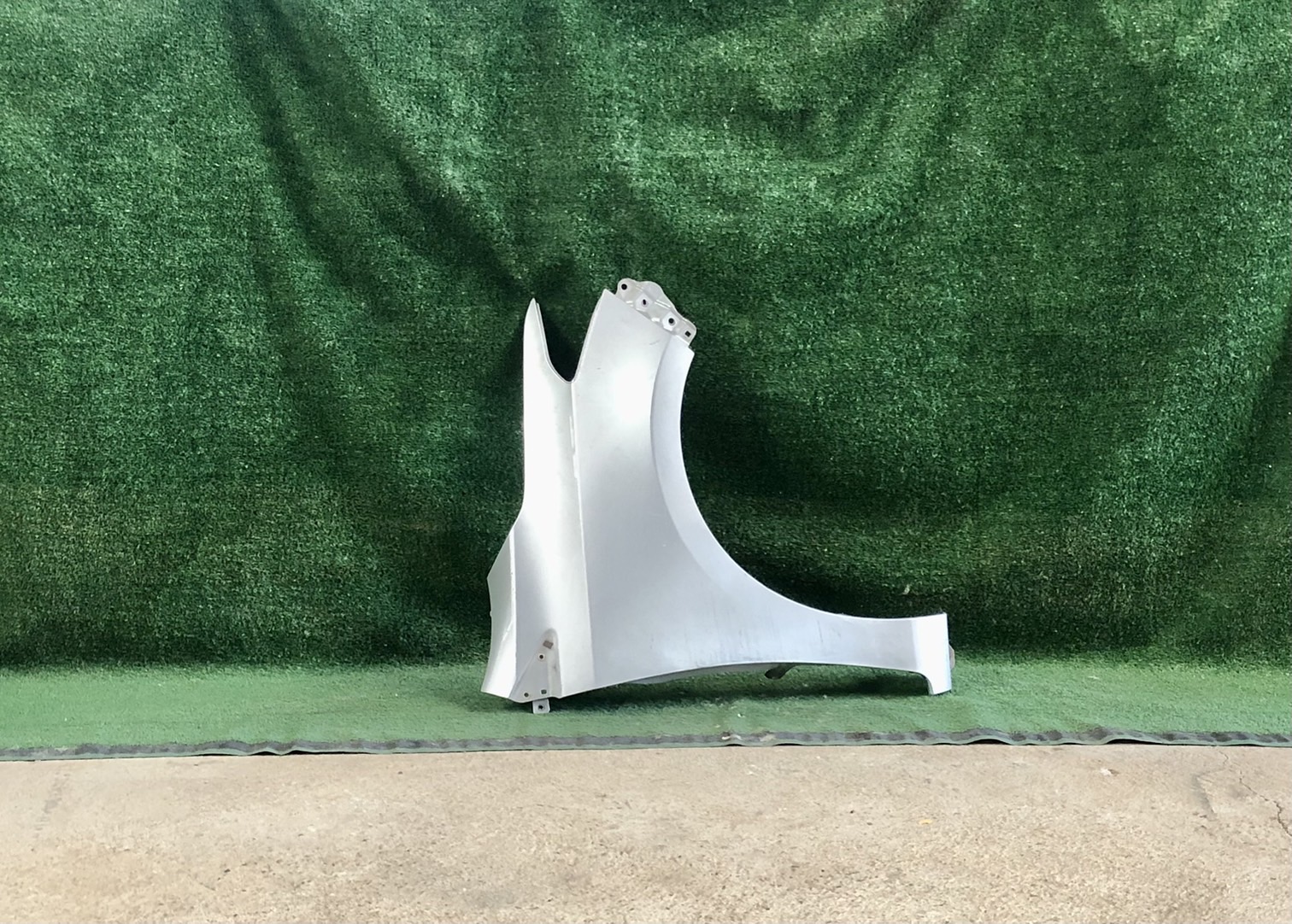 บังโคลนหน้า R Toyota Yaris 2006-12