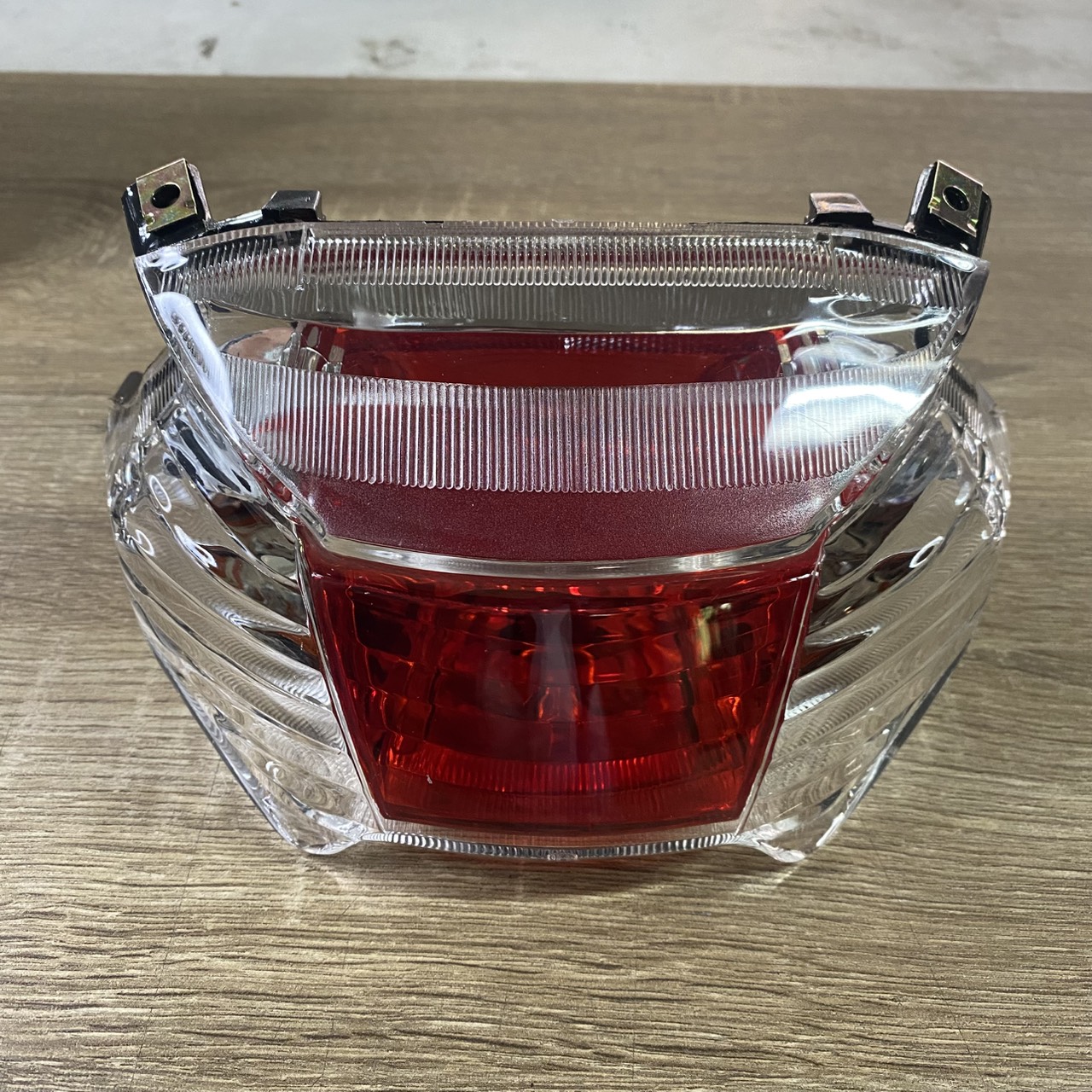 4631-230-ZRD ไฟท้ายชุด เพชร(แดง/ใส) สำหรับรุ่น MIO MX รุ่นเก่า อะไหล่เทียบ HMA