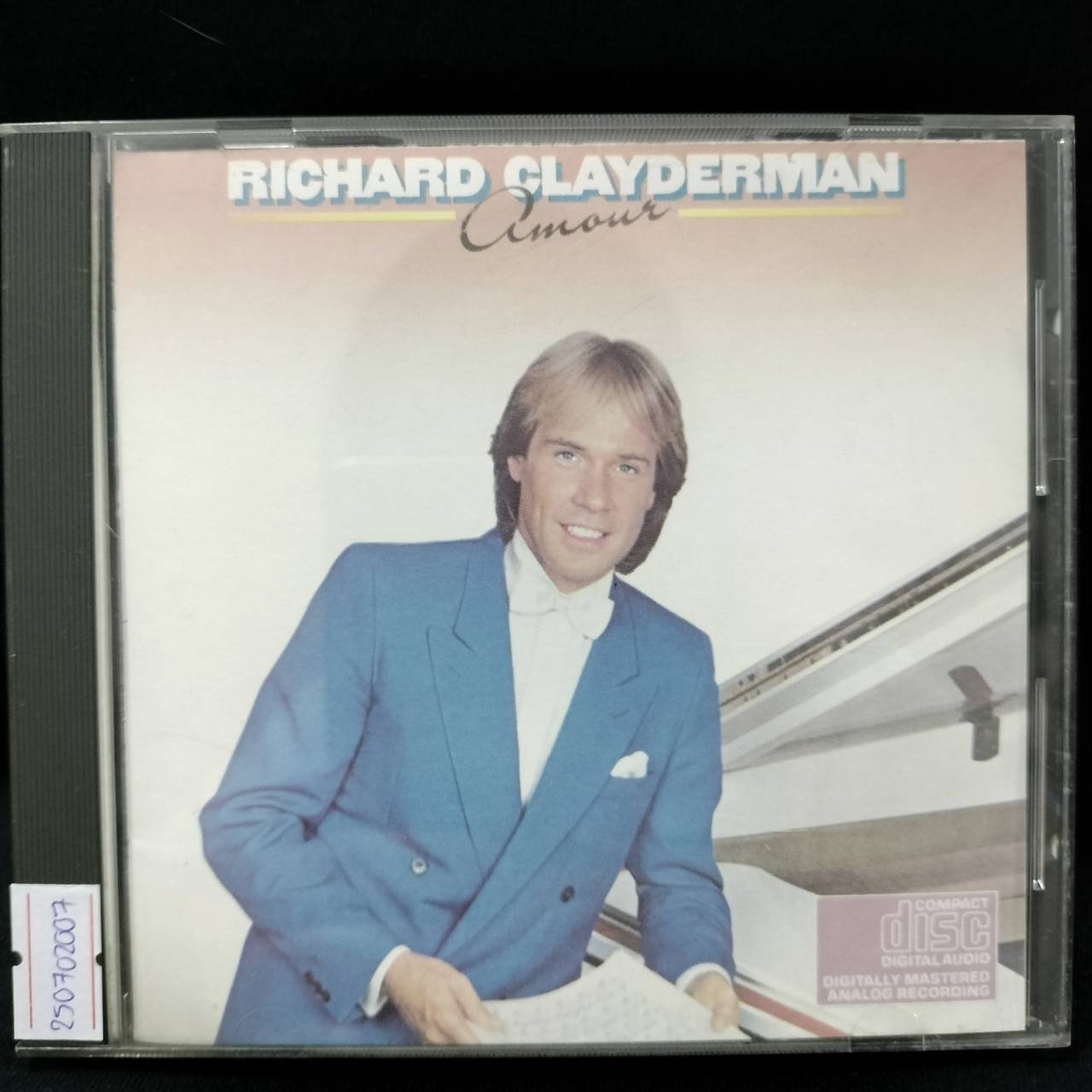 Richard Clayderman – Amour / USA / แผ่นสวย