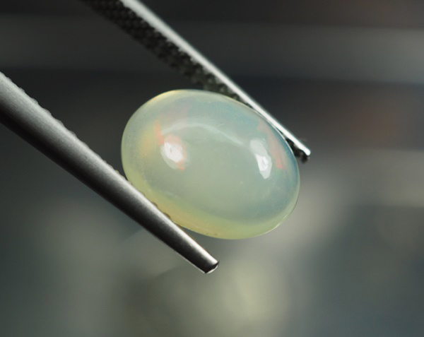 โอปอลหลากสี (Opal) 1.37 กะรัต