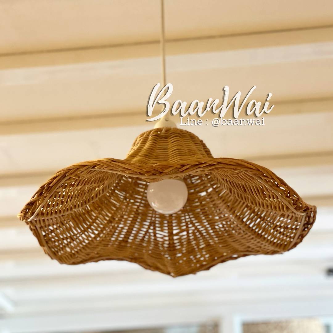 โคมไฟหวาย ทรงดอกไม้ สานทึบ ขนาก 43*15 cm