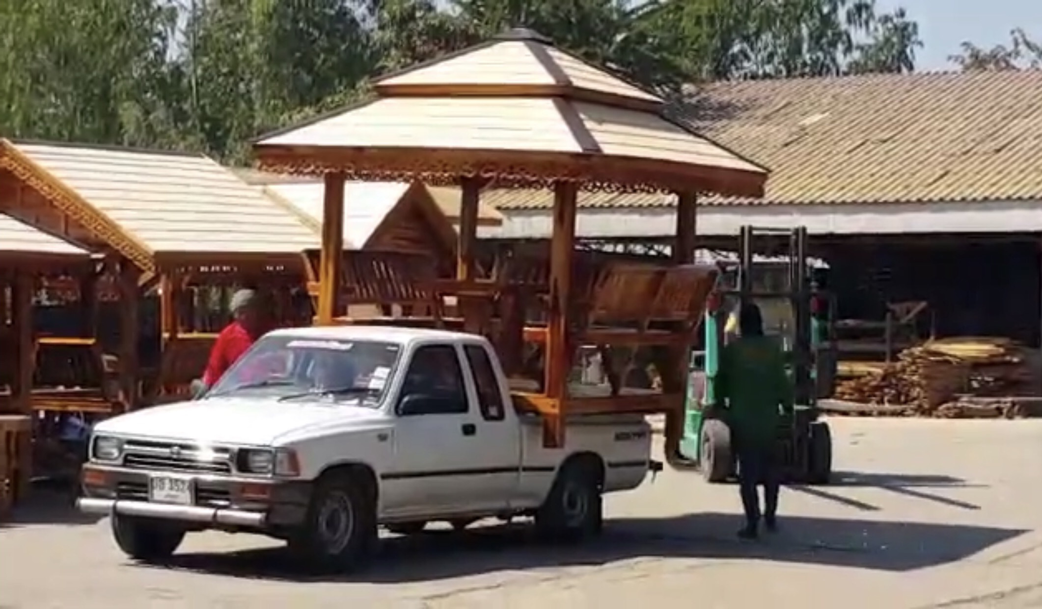 ( รหัส DT1-3x3 ) ศาลา แหย่งเสาตรง ไม้สัก สีโอ๊ค คาตาล2ชั้น เชิงเรียบโมเดิอร์น / ขนาด 3.00x3.00x3.00 เมตร