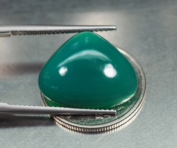 คาลซิโดนีสีเขียว (Green Chalcedony) 11.10 กะรัต