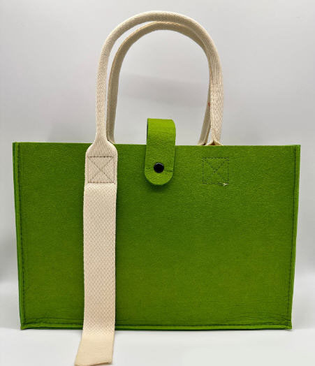 กระเป๋าสะพายผ้าสักหลาด,กระเป๋าผ้าสักหลาด,กระเป๋าถือผ้าสักหลาด,ขนาด34*23*11cm