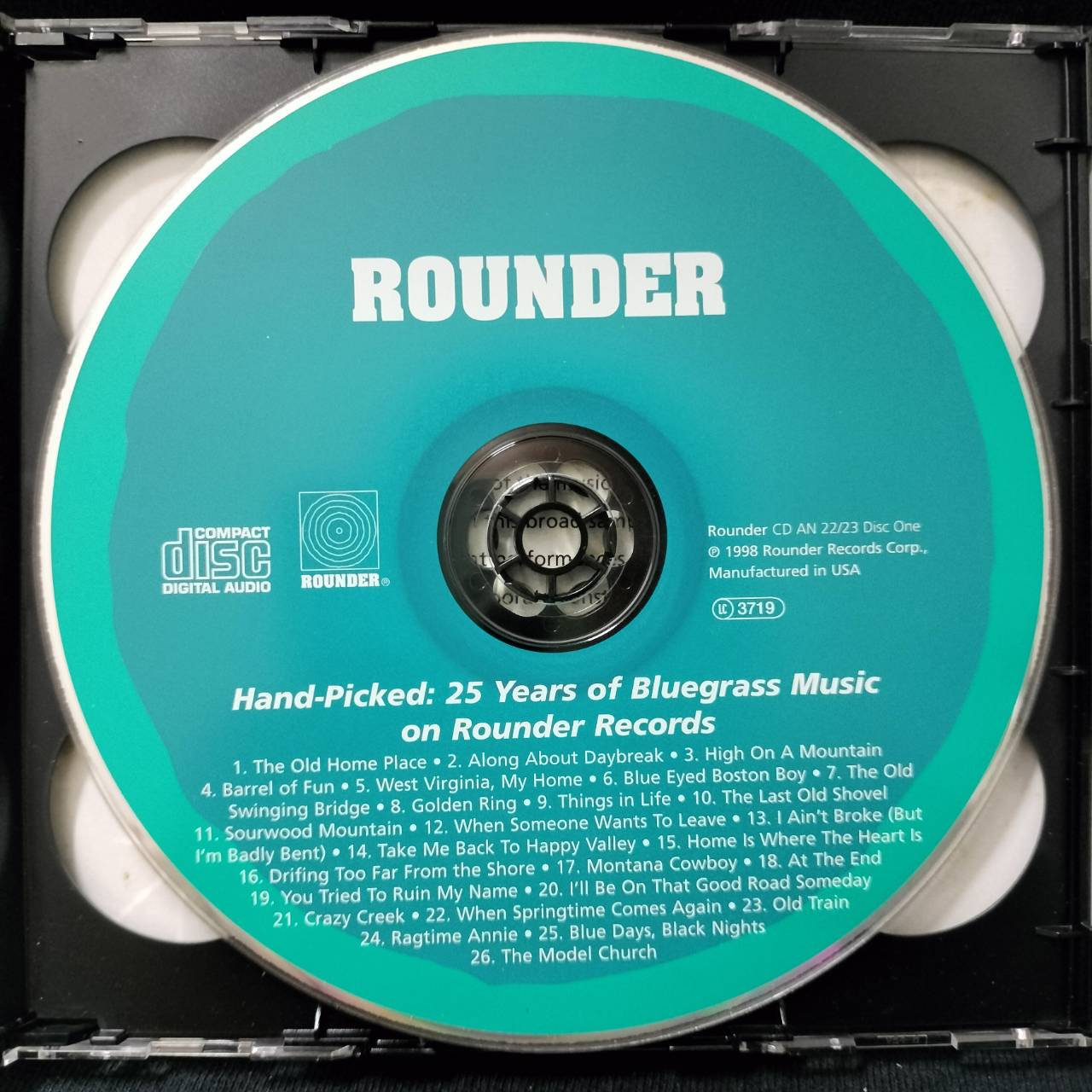 Various – Hand-Picked: 25 Years Of Bluegrass Music On Rounder Records / USA / ปกในมีจุดเหลือง / 2CD / แผ่นดี