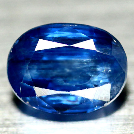 พลอยแท้ไคยาไนท์ (Kyanite) 2.06 กะรัต