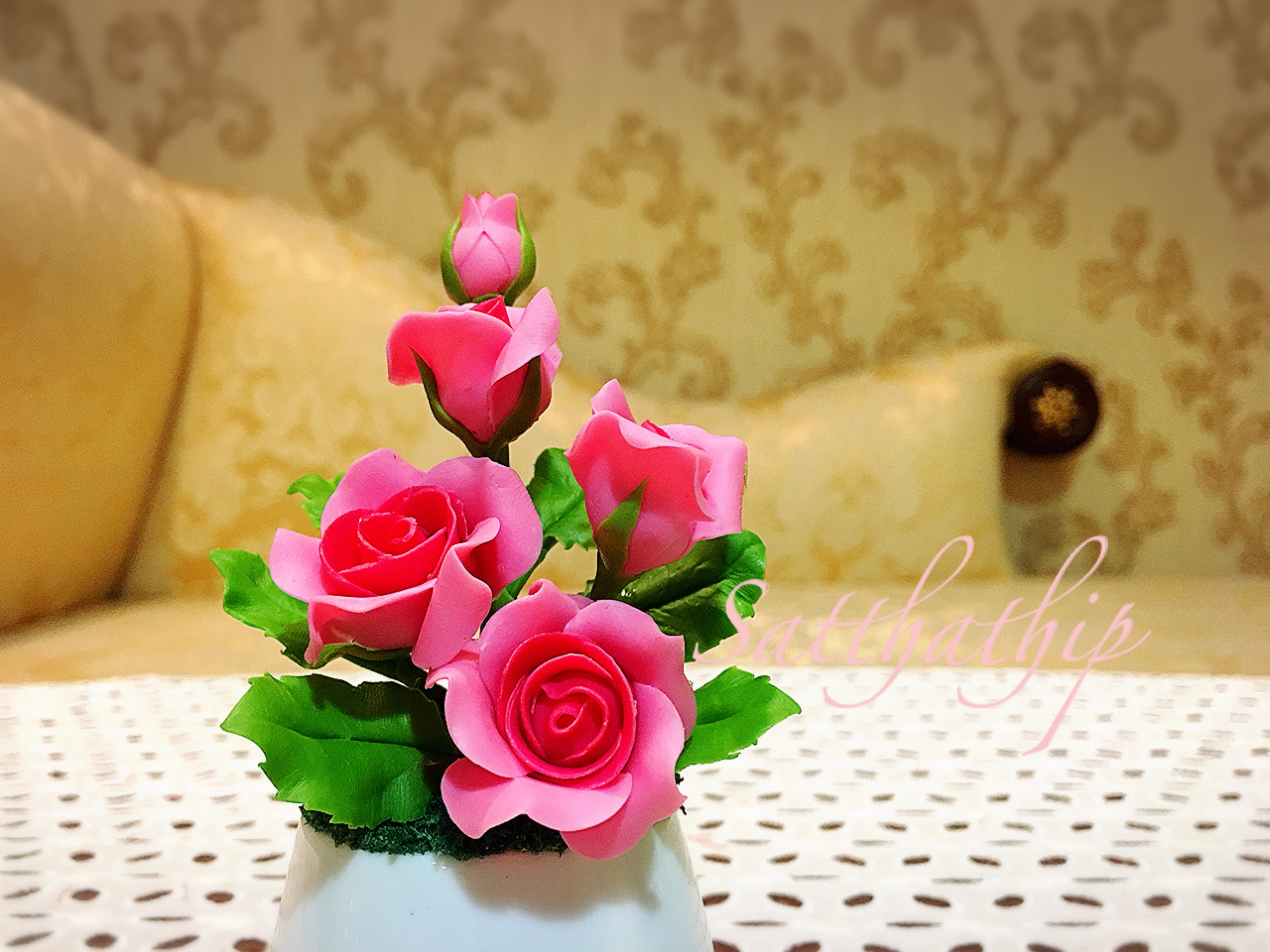 แจกันดอกกุหลาบ สีชมพู ประดิษฐ์จากดิน - ดอกกุหลาบ - Rose Flower