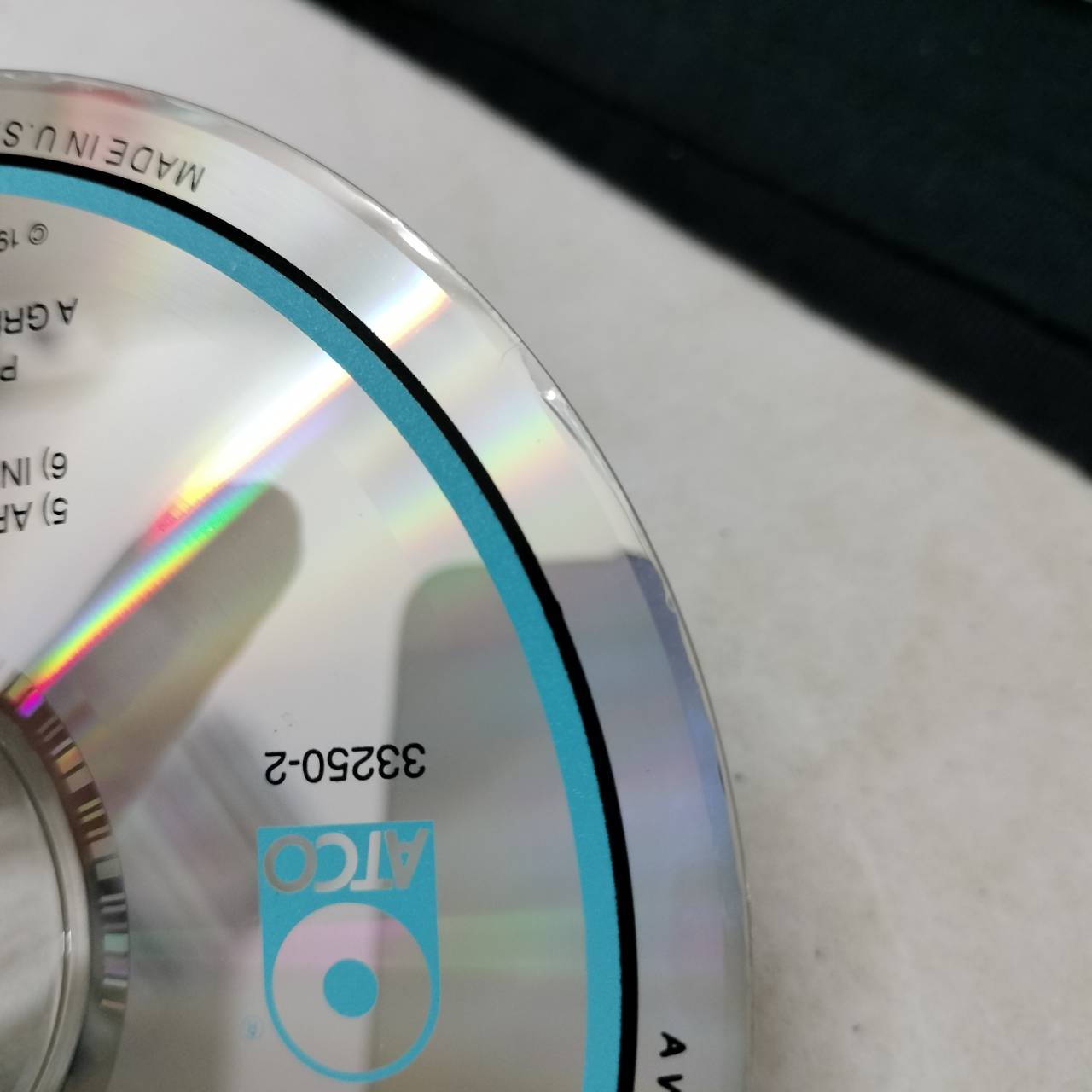 Iron Butterfly – In-A-Gadda-Da-Vida / USA / ปกมีตำหนิรอยตัด / ทะลุขอบ(ไม่โดนเนื้อแผ่น) / แผ่นดี