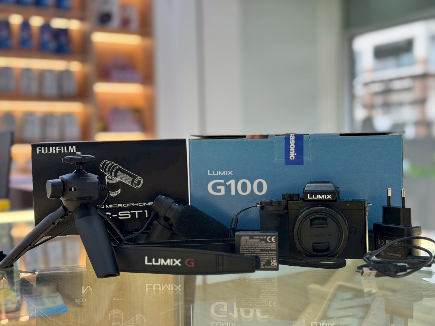 Panasonic Lumix G100