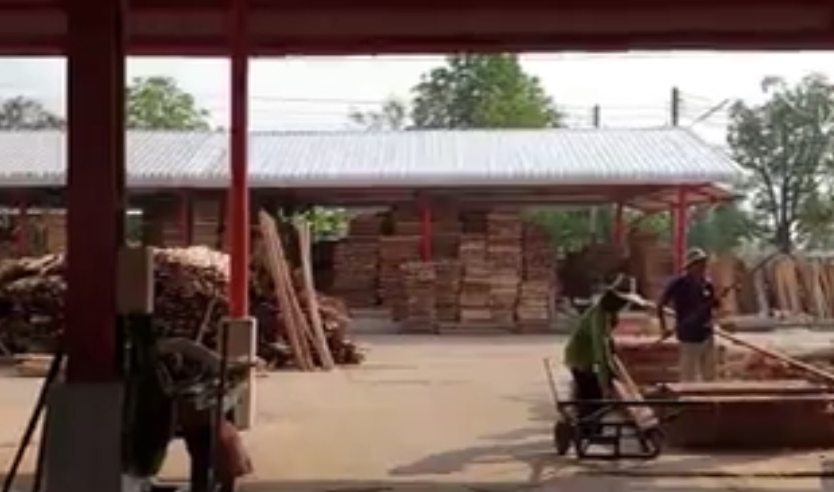 ( รหัส A2 ) ศาลา ไม้สัก สีเงา หลังตั้ง หลังคาสีขาว / ขนาด 2.00 x 2.00 x 3.00 เมตร