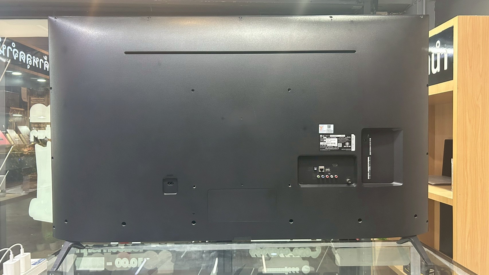 LG 4K UHD Smart LED TV 55" (รุ่น 55UN7300PTC, ปี 2020)