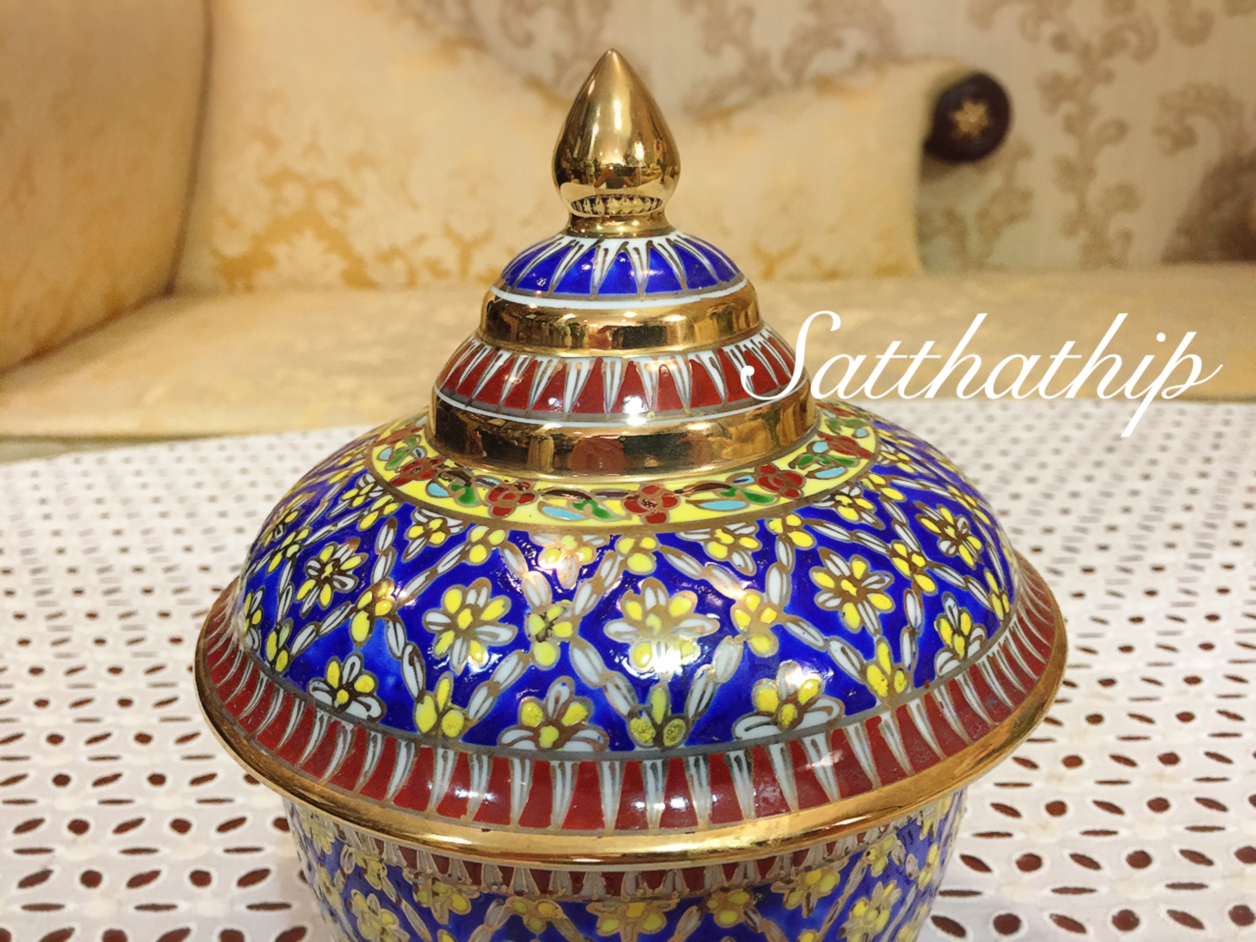 โกศอัฐิ เบญจรงค์ - โถ เบญจรงค์ - โถบรรจุอัฐิ