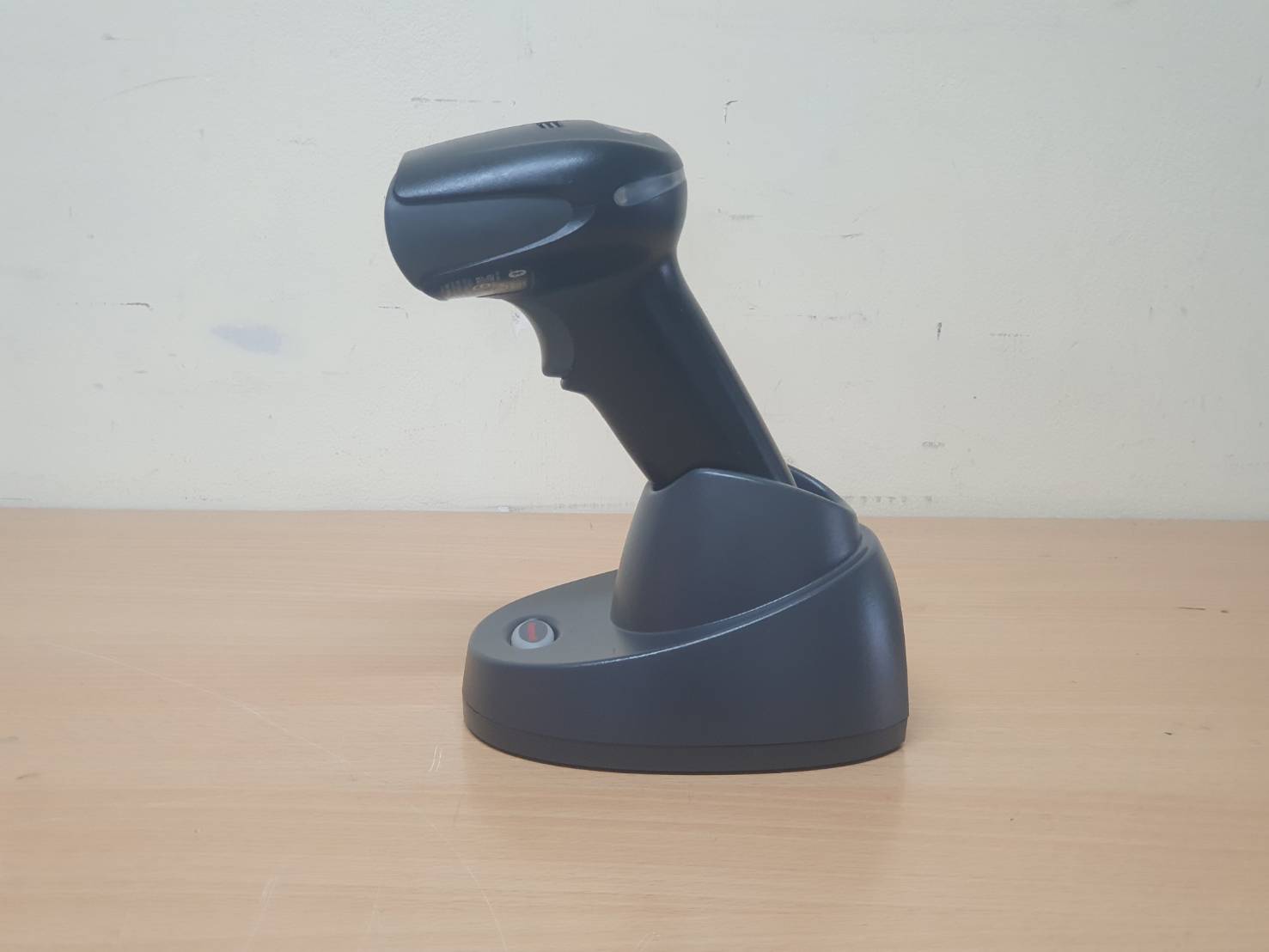 เครื่องอ่านบาร์โค้ด Honeywell รุ่น Xenon 1902 1D/2D มือสอง