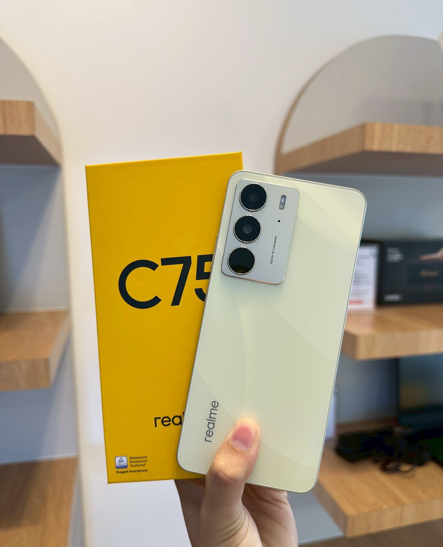 Realme C75 4GTH(8+256) สี Lightning Gold
