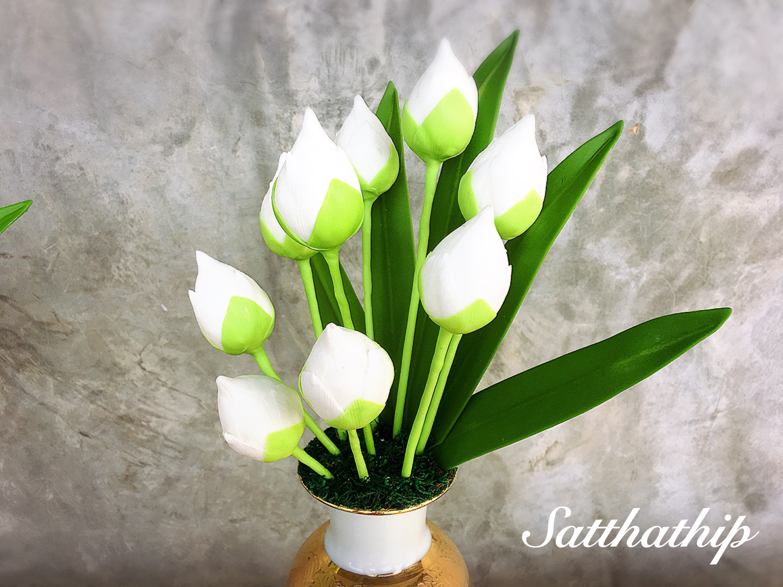 แจกันดอกบัว - ดอกบัวประดิษฐ์ - แจกันดอกบัวตูม (ข้างละ 9 ดอก) ประดิษฐ์จากดิน - แจกันดอกบัวประดิษฐ์ - Lotus Flower