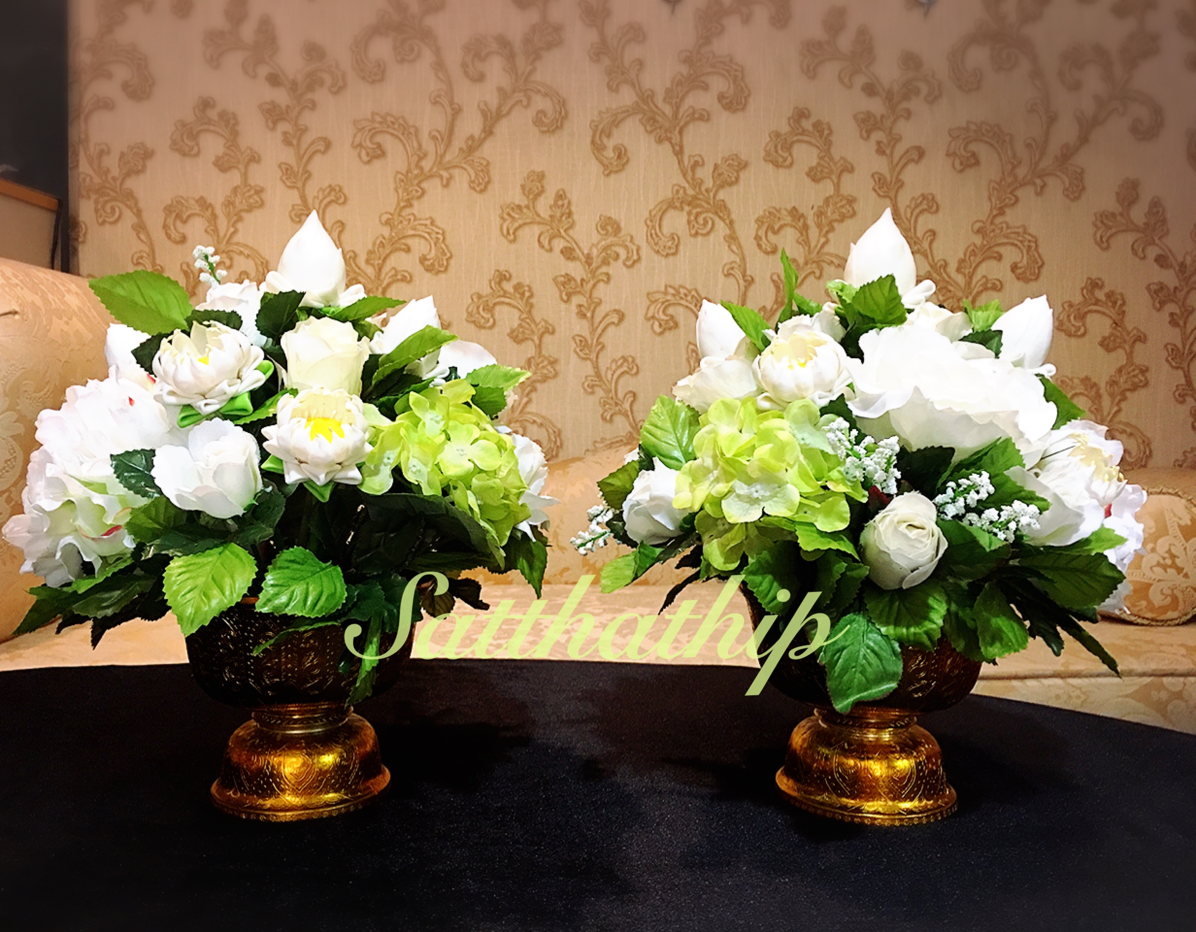 พานดอกไม้ผ้า - แจกันดอกไม้ผ้า - พานดอกไม้ผ้า - ดอกไม้ผ้า - Fabric flower I Artificial flower