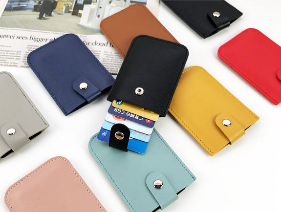 กระเป๋าใส่นามบัตร,กระเป๋าใส่บัตรเครดิต